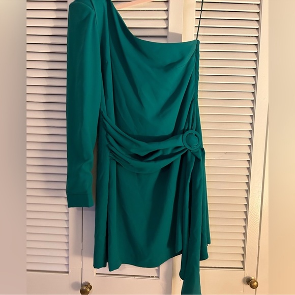 Green One Shoulder Dress - Picture 2 of 4